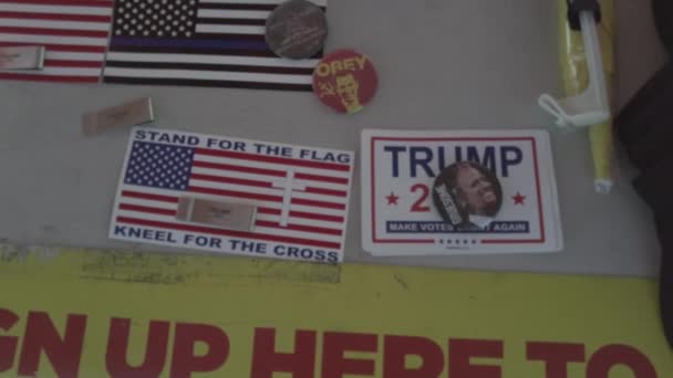 Conservative Far Right Trump Supporters Flag Biden Conspiracy Qanon Politics — 图库视频影像