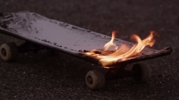 Skateboard en feu 