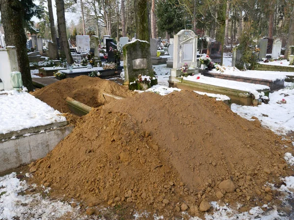 Novo Lugar Para Funeral Cemitério Público — Fotografia de Stock