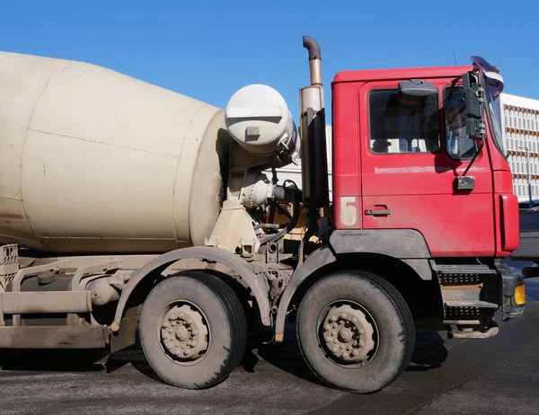 Camion Mélangeur Ciment Dans Rue — Photo