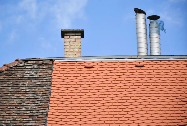 Smoke Stacks Roof House — стоковое фото