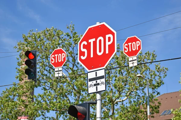 Stoppschilder Der Kreuzung — Stockfoto