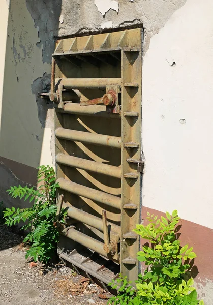 Large Metal Door Bunker — Foto de Stock