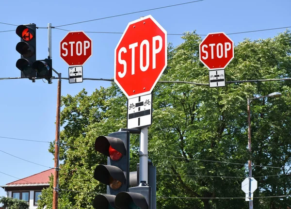 Stop Traffic Signs Red Lights — 图库照片