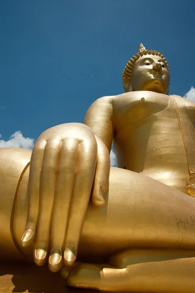 Velký buddha v chrámu muang, angthong, Thajsko — Stock fotografie