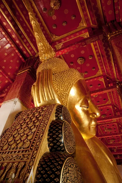 睡佛在 pamok worawihan 寺、 安通、 泰国 — 图库照片