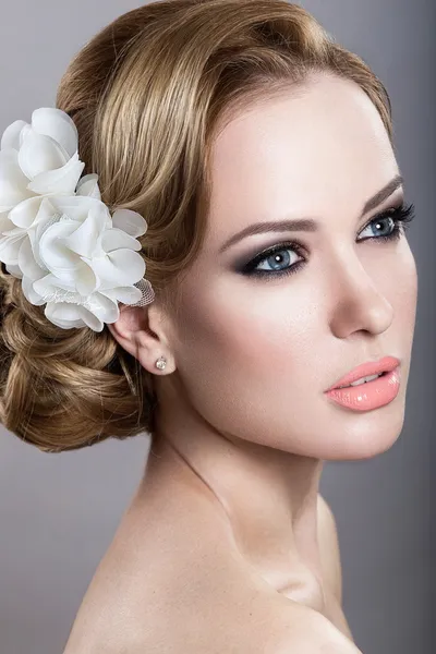 Girl in the image of the bride — Stock Photo, Image