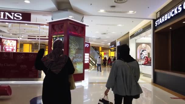 Куала Лумпур Малайзия Октябрь 2021 Года Толпа Покупателей Торговом Центре — стоковое видео