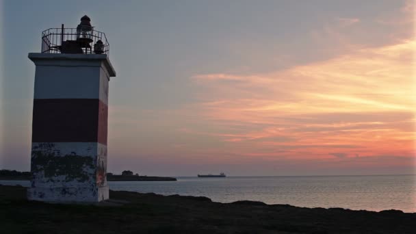 phare sur le front de mer 