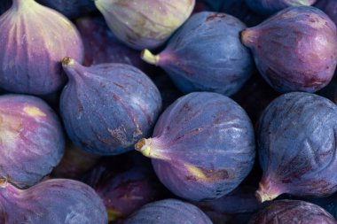 Pazarda taze incir arkaplan meyveleri