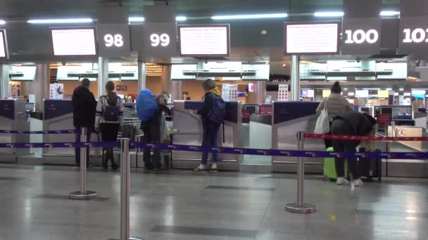 Μετρητές Εισιτηρίων Επιβατών Αεροδρομίου Vnukovo Μόσχα Σεπτέμβριος 2021 — Αρχείο Βίντεο