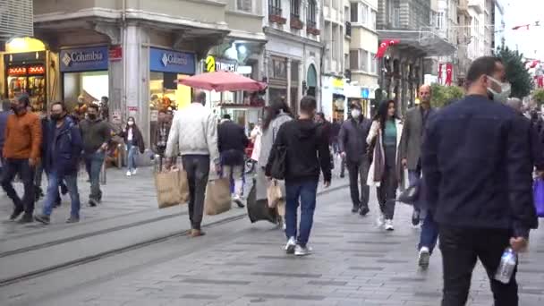 Stanbul Stiklal Caddesi Restoranları Dükkanları Olan Turist Caddesi Türkiye Stanbul — Stok video