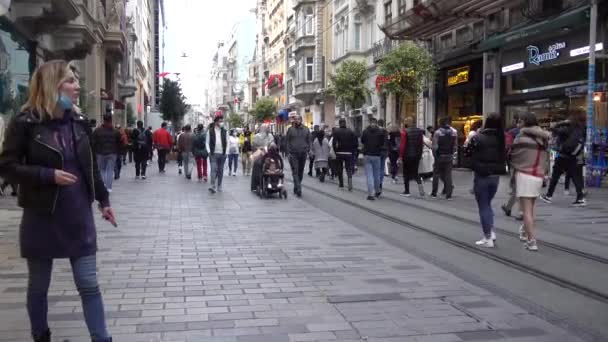 Stanbul Stiklal Caddesi Restoranları Dükkanları Olan Turist Caddesi Türkiye Stanbul — Stok video