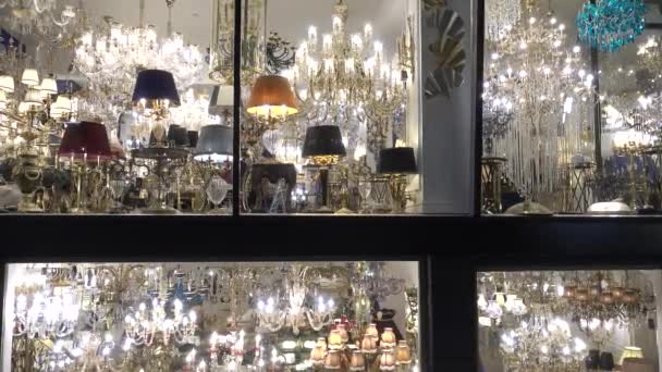 Winkel Raam Met Kroonluchters Lampen Turkije Istanbul September 2021 — Stockvideo