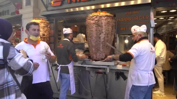 Традиционная Турецкая Уличная Еда Куриный Донер Мясной Донер Кебаб Стамбуле — стоковое видео