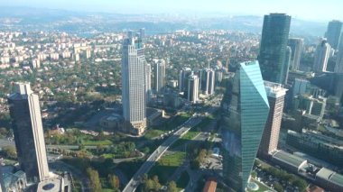 İstanbul, Sapphire gökdeleninin şehir ve ticaret bölgesinin en üst görüntüsü. Türkiye İstanbul Eylül 2021