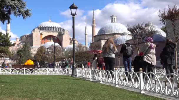 Istanbul Hagia Sophia Sur Place Sultanahmet Les Gens Reposent Sur — Video