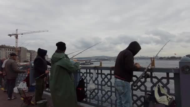 Istanbul Brücke Galata Mit Fischern Türkei Istanbul September 2021 — Stockvideo