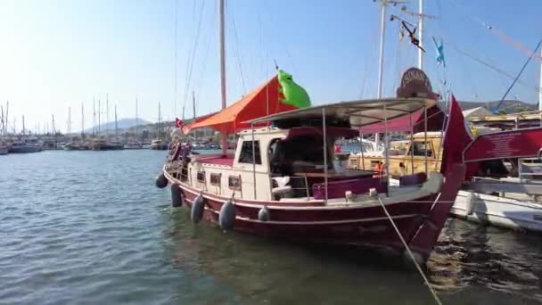 Terraplén Tambor Con Barcos Yates Bodrum Turquía Agosto 2021 — Vídeos de Stock