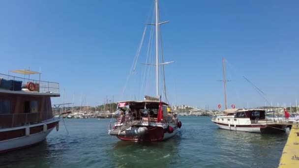 Bodrum Töltés Csónakokkal Jachtokkal Bodrum Törökország Augusztus 2021 — Stock videók