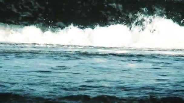 Vagues — Video