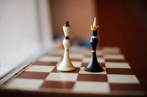 Шаховий король і королева — стокове фото