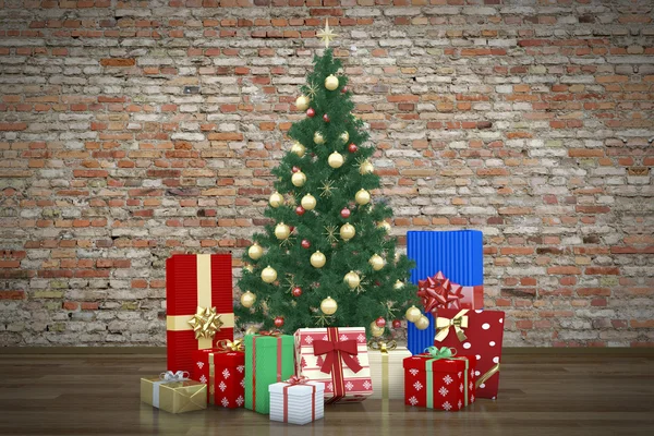 Dekoratif Noel ağacı ve hediyeler — Stok fotoğraf