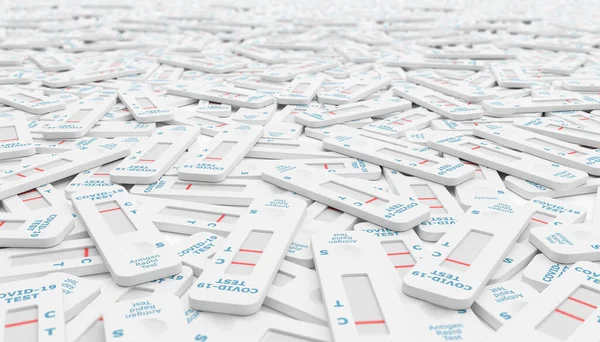 Kullanılan birçok Covid 19 antijen hızlı testinin 3D görüntülemesi beyaz arkaplan üzerinde negatif ve pozitif test sonuçları ile.