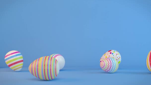 Vídeo Animación Siete Coloridos Huevos Pascua Pintados Sobre Fondo Azul — Vídeos de Stock