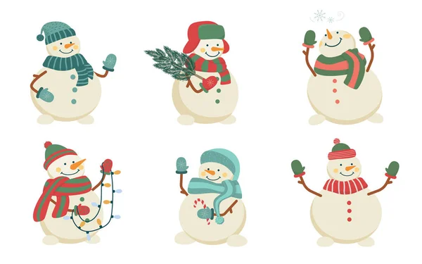 一套戴着帽子和围巾的可爱的圣诞雪人 收集有趣的人物 孤立平面矢量图解 — 图库矢量图片