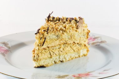 Fındıklı pasta çikolata kırıntı ile