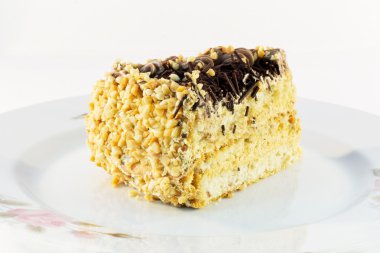 Fındıklı pasta çikolata kırıntı ile