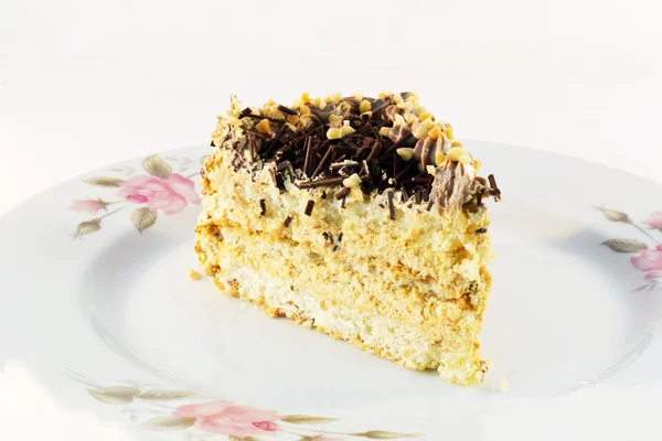 Fındıklı pasta çikolata kırıntı ile