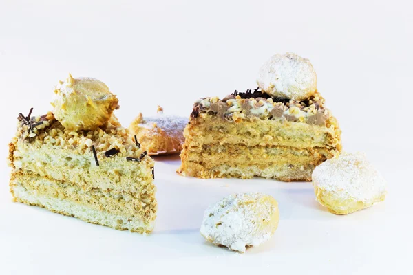 チョコレートのパン粉とナット パイ — ストック写真
