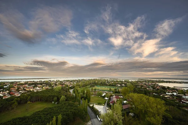 Şehrin havadan görünüşü 