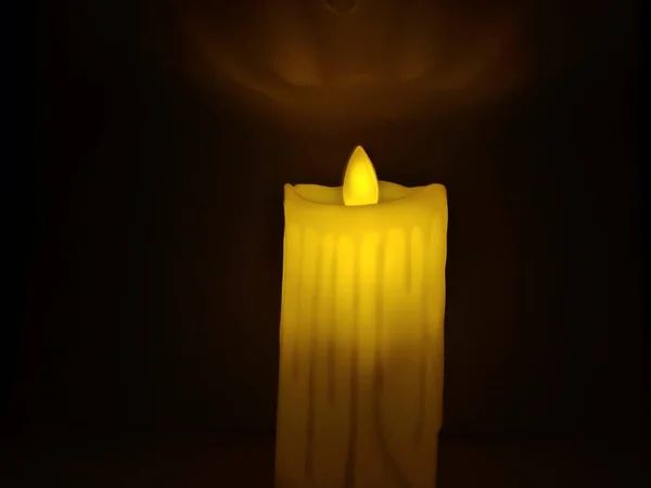 Picture Yellow Colored Candle Shot Black Background Night — Stock Photo, Image