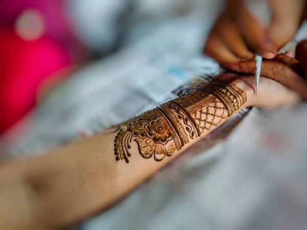 Picture Henna Mehndi Design Drawn Woman Hand — Foto de Stock