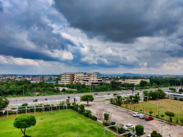 Jaipur India Circa 2022 Landscape Shot 建筑物 蓝天群山 白云密布 钱德拉 — 图库照片