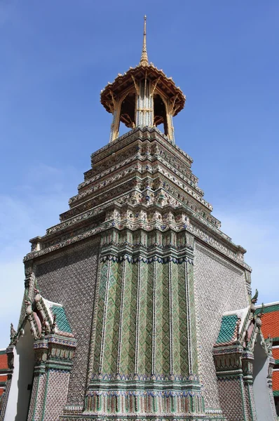 Bangkok - May 28 : Stupa or pagoda in temple of the Emerald Buddha on May 28,2014  Bangkok Thailand — Stock Photo, Image