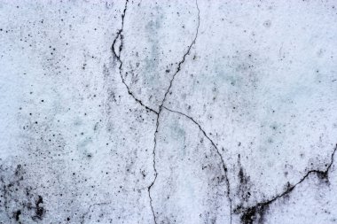 duvarında bir çatlak