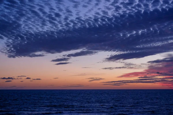 Цветной Закат Неба Облака Морской Пейзаж — стоковое фото