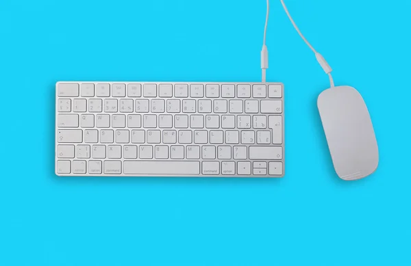 White Keyboard White Mouse Blue Background Copy Space — Stok fotoğraf