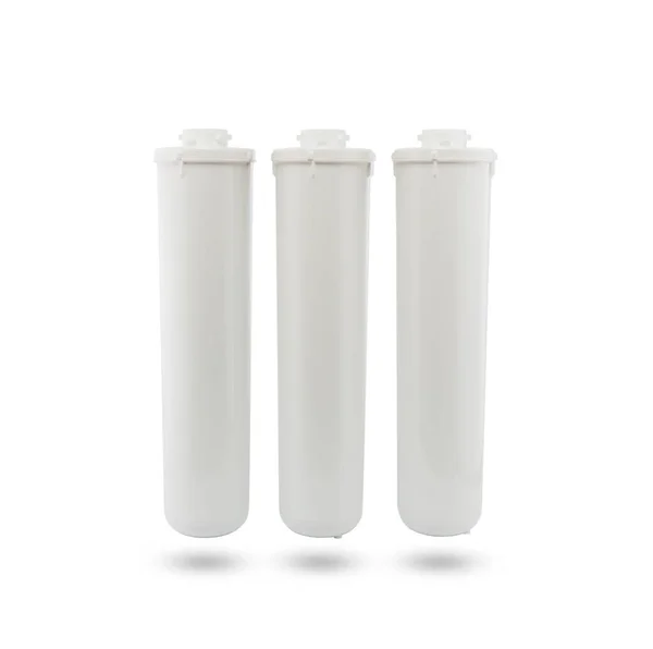 Tiga Filter Air Pada Latar Belakang Putih Menyalin Ruang — Stok Foto
