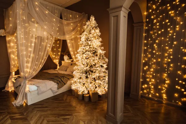 Магический Теплый Уютный Вечер Коричнево Белый Дизайн Интерьера Комнаты Рождество — стоковое фото