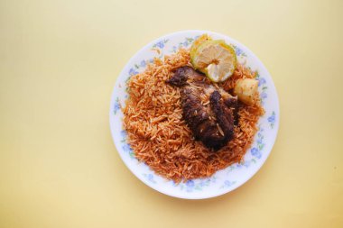  Masada koyun eti biryani yemeği..
