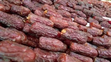  Yerel pazarda çok sayıda meyve satışı tarihi 