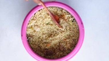  Masada koyun eti biryani yemeği..