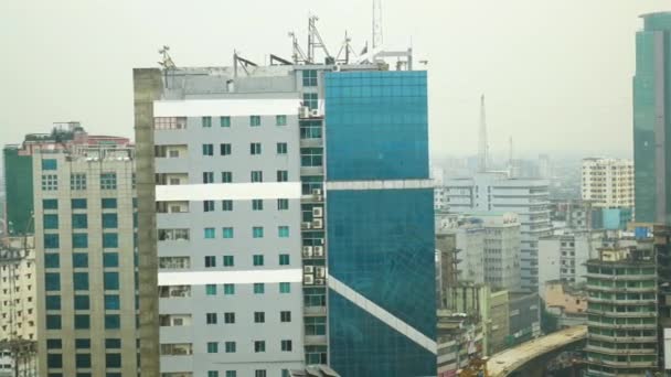 Dhaka bangladesh 23 december 2021. hög vinkel syn på finansiella byggnader — Stockvideo