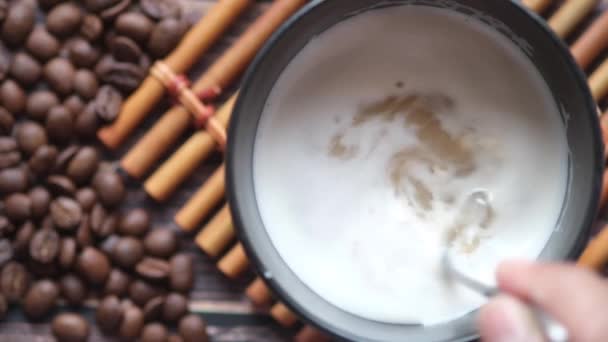 Slow motion van het maken van ca koffie — Stockvideo