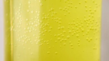 Köpüklü meşrubat. 